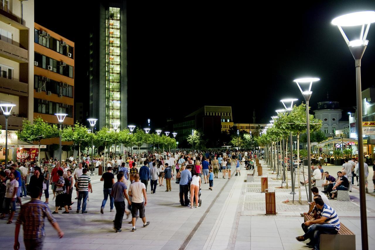 Boulevard Prishtina Enes Prishtinë Exterior photo